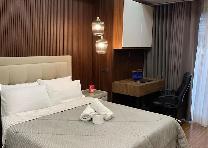 81 Newport Building Across Naia Terminal 3 C5-8c Apartamento Manila
