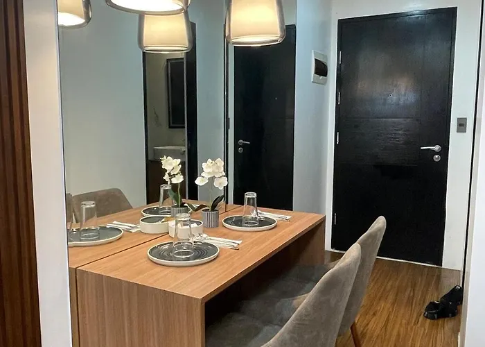 Apartamento 81 Newport Building Across Naia Terminal 3 C5-8c